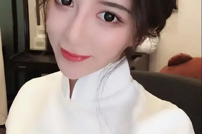 夜月直播app用户头像展示图